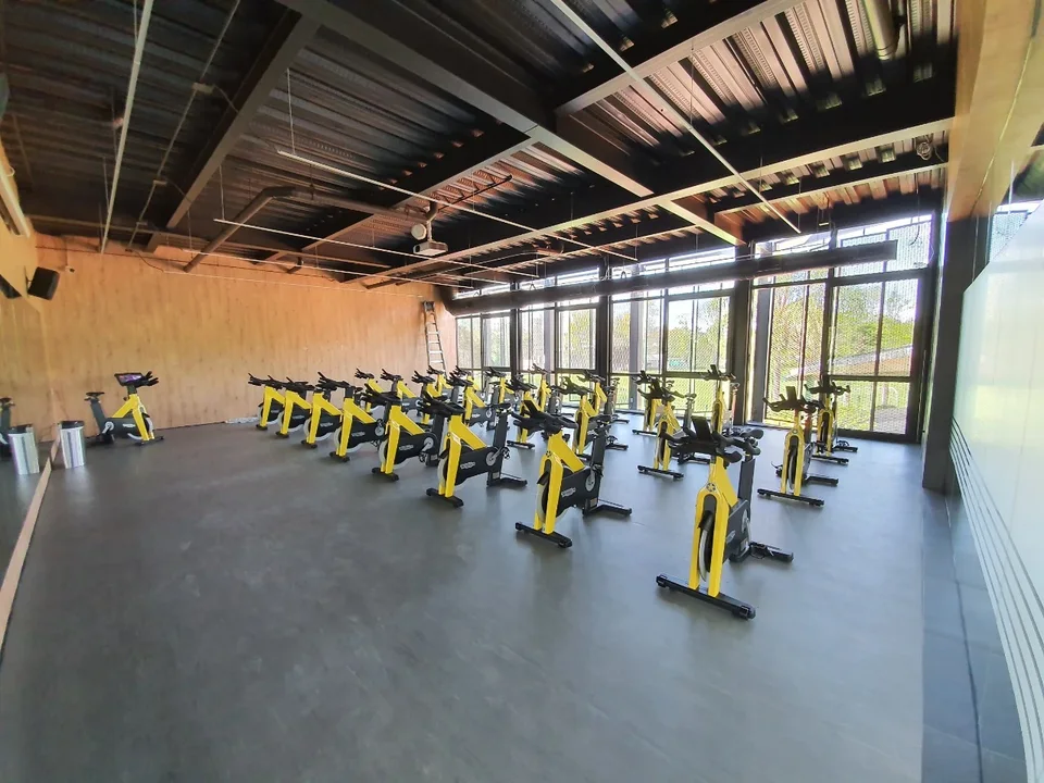 Ventanales del salón de ciclismo
